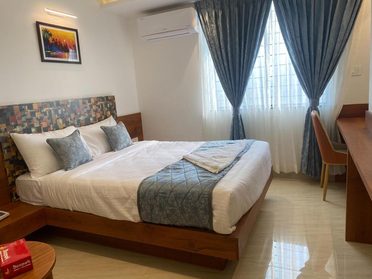 The Urban Hive Hotel Belgaum Exterior photo